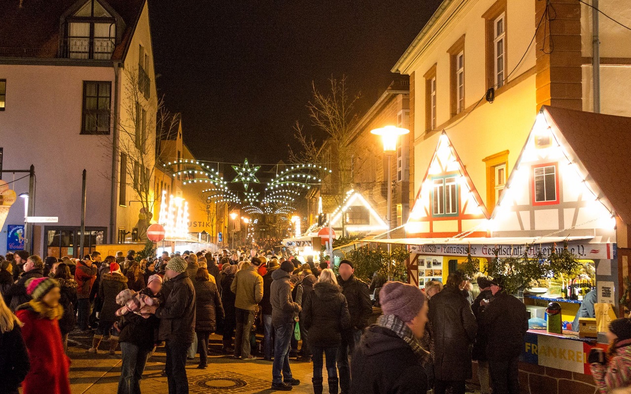 Read more about the article Weihnachtsmarkt & Christstollenverlosung 2023